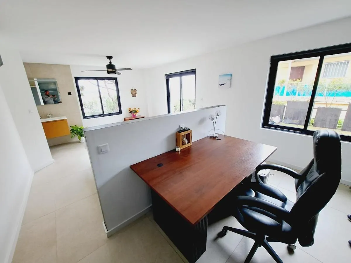 Air-Conditioned Waterfront Villa La Seyne-sur-Mer France