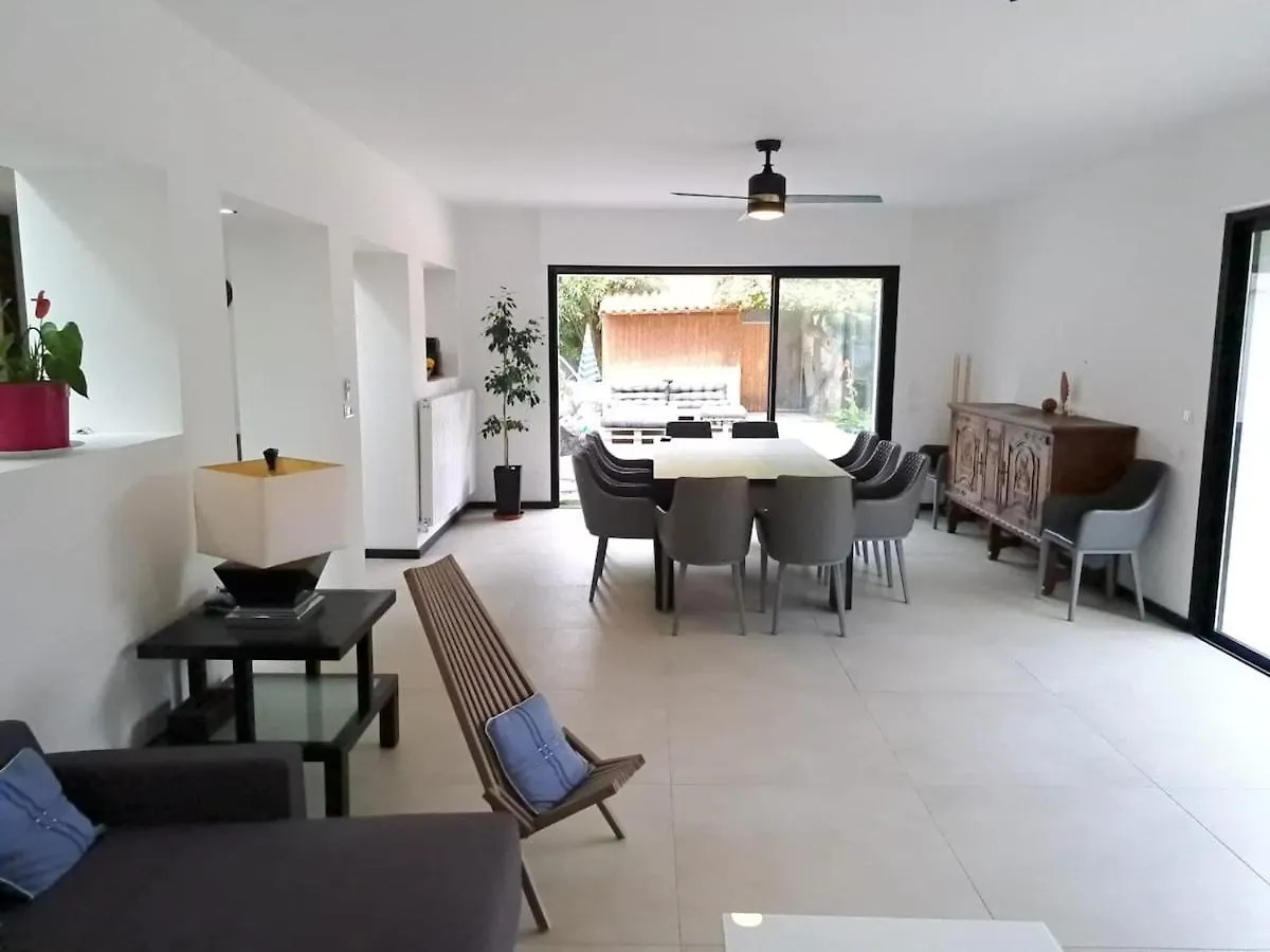 Air-Conditioned Waterfront Villa La Seyne-sur-Mer