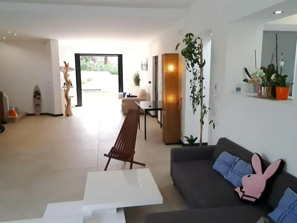 Air-Conditioned Waterfront Villa La Seyne-sur-Mer